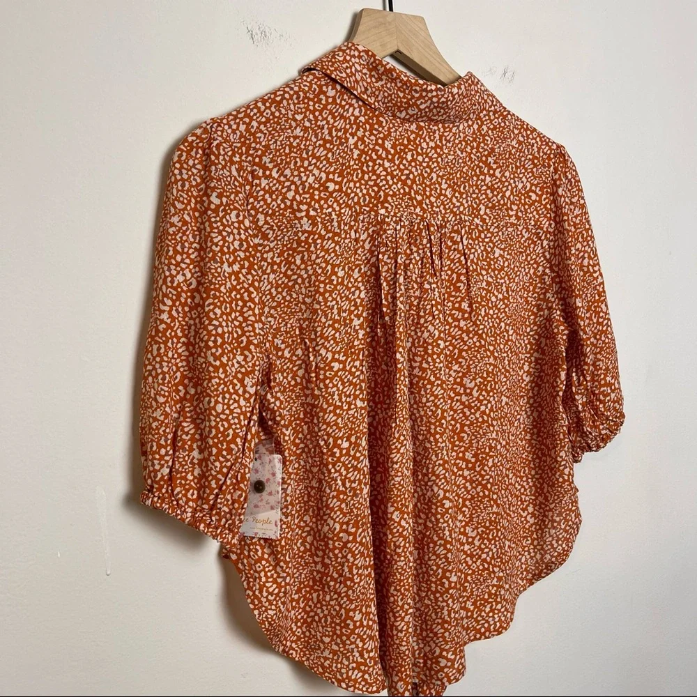 NWT FREE PEOPLE- Celia Printer Short Sleeve Blouse Rust Combo